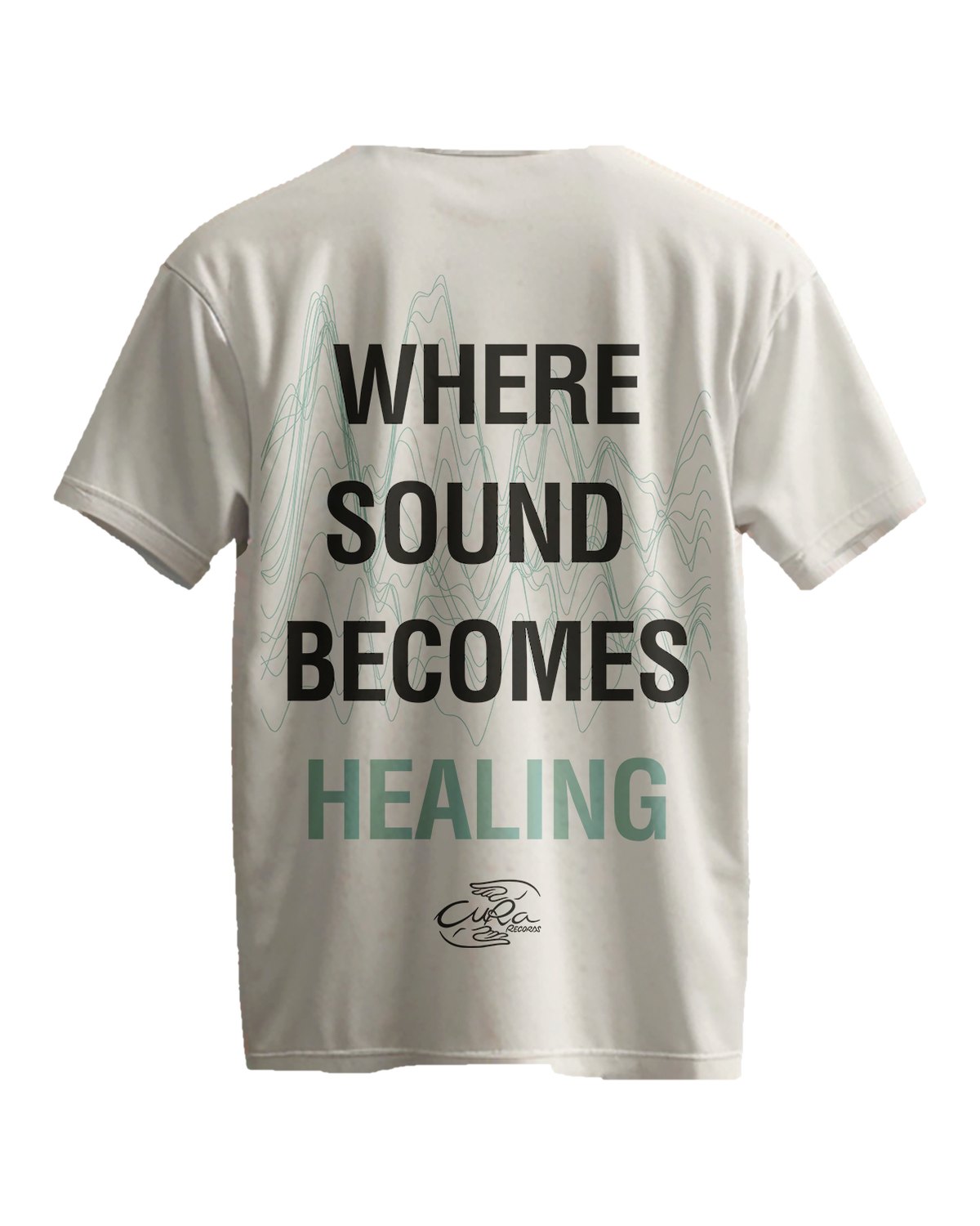 Costas da camiseta “Where sound becomes healing”, off-white, com a estampa